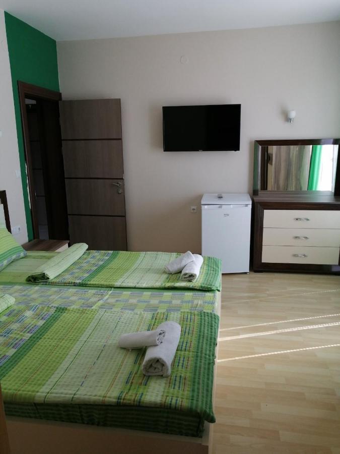 Villa Mimi Peštani Buitenkant foto