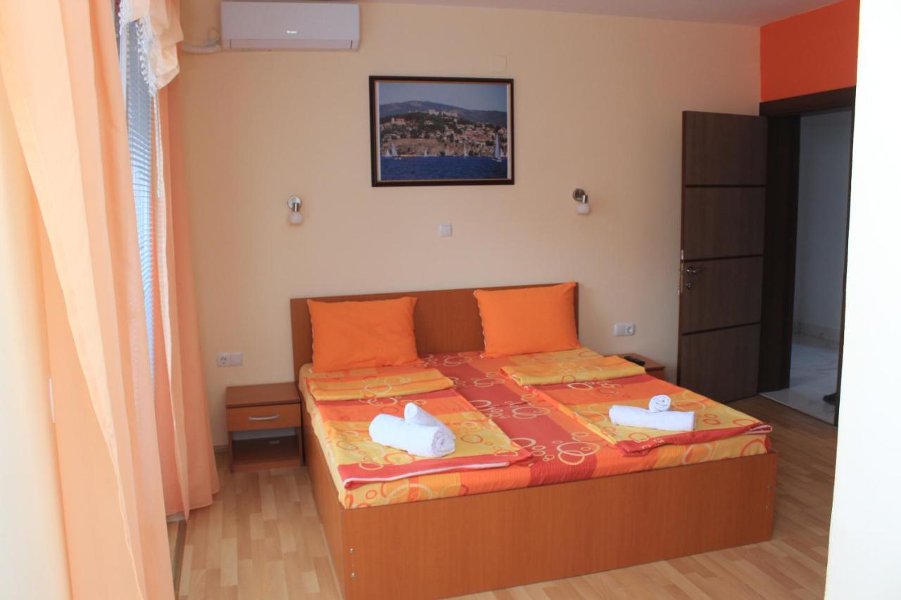 Villa Mimi Peštani Buitenkant foto