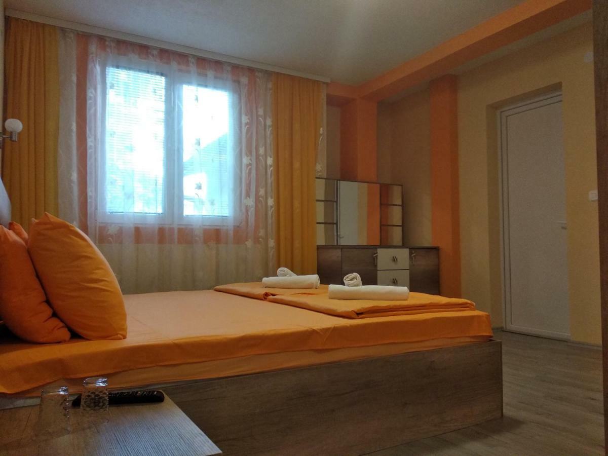 Villa Mimi Peštani Buitenkant foto